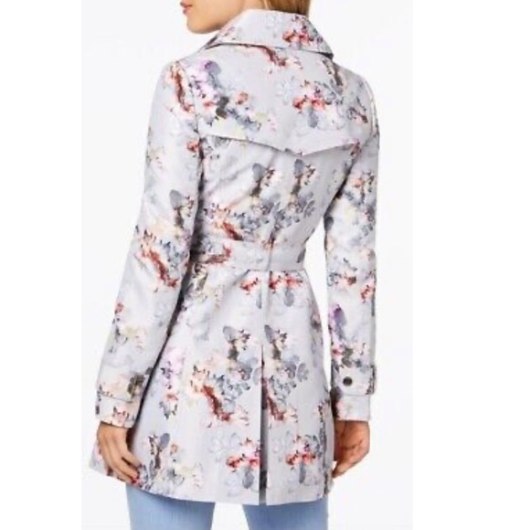 Guess Floral Printed Double Breasted Trench Coat In Size Large - NWT - Reemoly - Picture 2 of 3